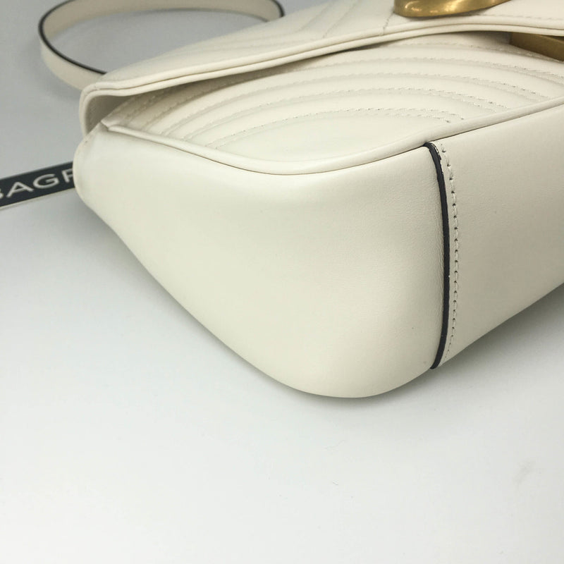 Marmont Matelasse Small Shoulder Bag in White