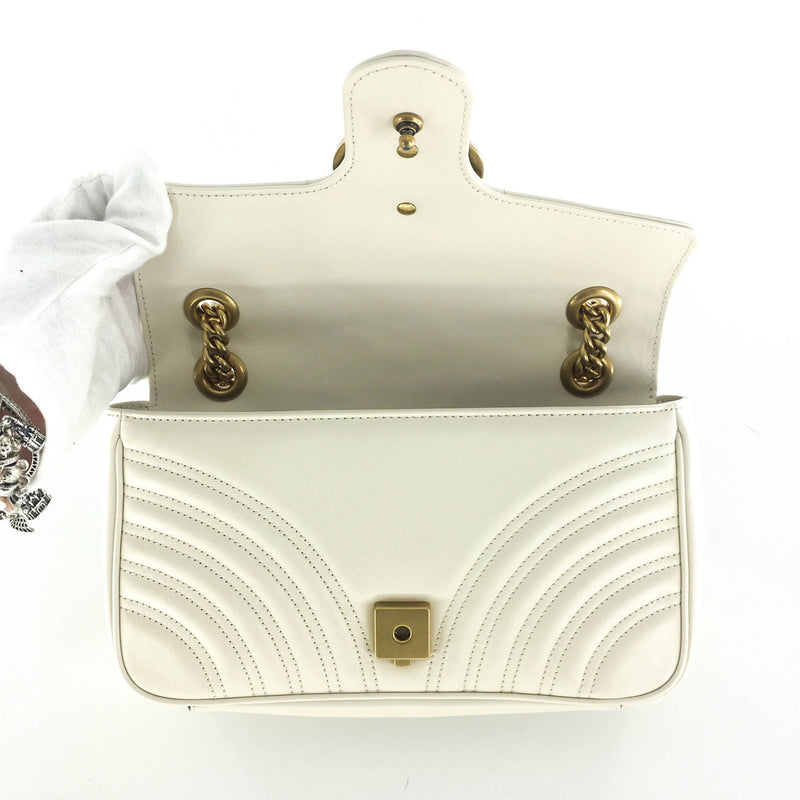 Marmont Matelasse Small Shoulder Bag in White
