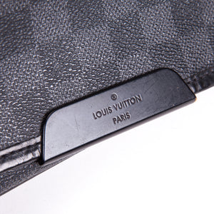 Damier Graphite Daniel GM Messenger Bag