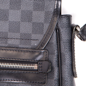 Damier Graphite Daniel GM Messenger Bag
