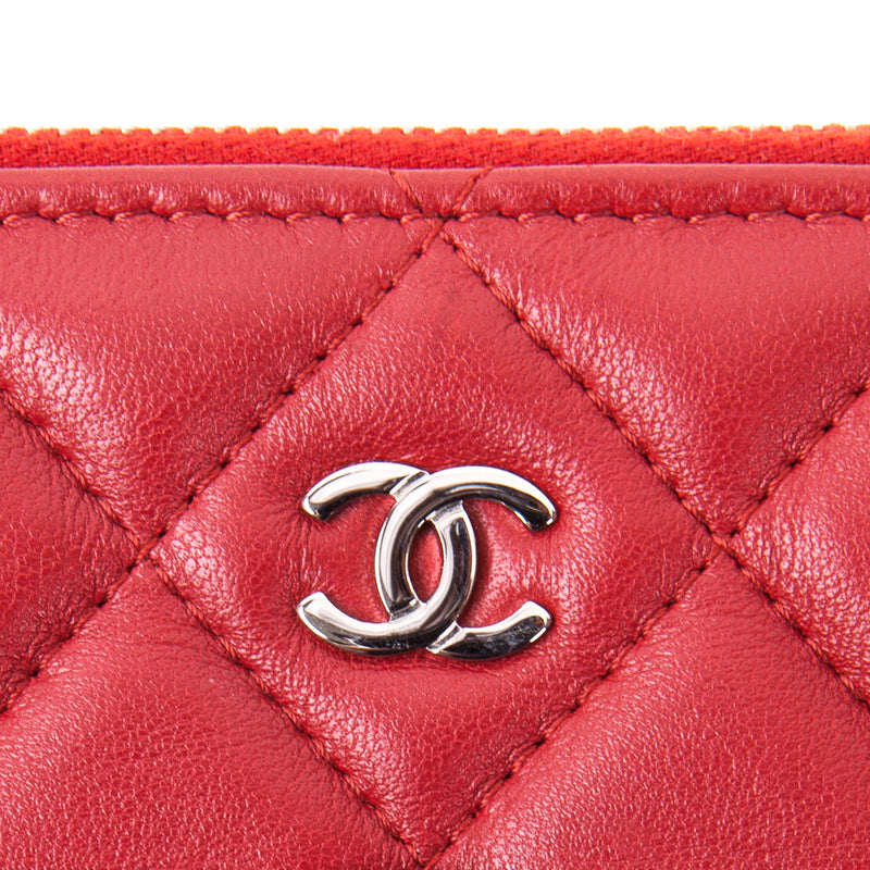 Red Quilted O Case Large in Dark Red Lambskin