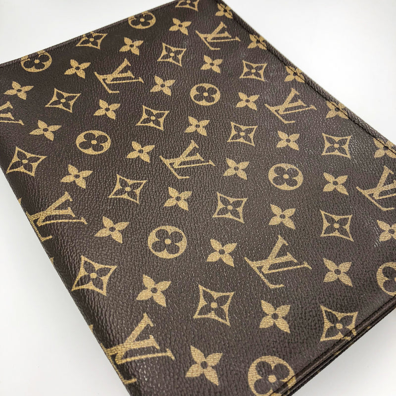 LOUIS VUITTON Monogram Toiletry Pouch 26 1303981