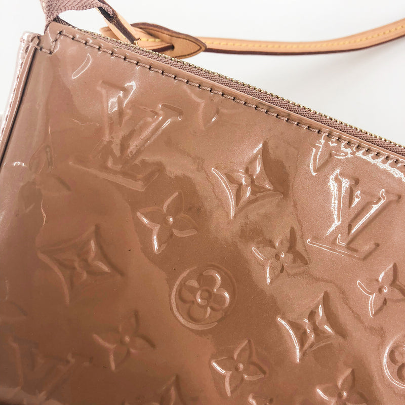 Vernis Pochette Accessoires in Nude