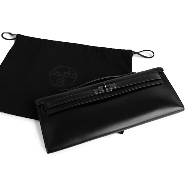 Kelly Cut Clutch in So Black