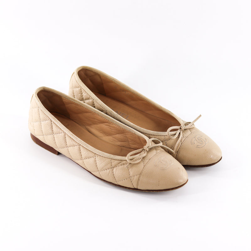 Chanel Nude Classic Grained Leather CC Flats