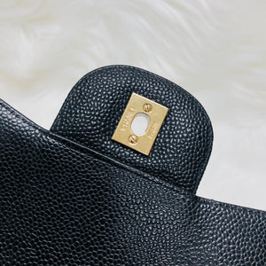 Classic Single Flap Jumbo Bag in Black Caviar with GHW