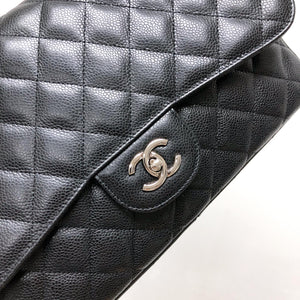 Single Flap Classic Jumbo in Black Caviar with SHW