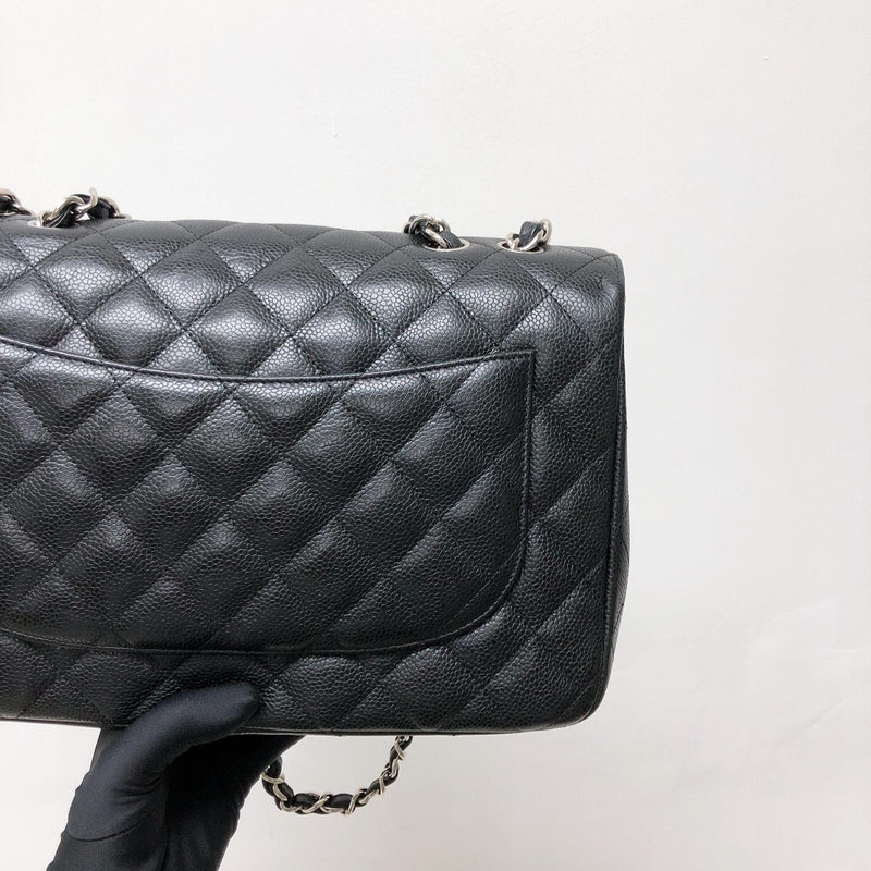 Single Flap Classic Jumbo in Black Caviar with SHW