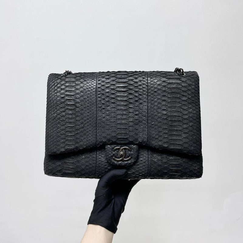 Chanel Black Lambskin Classic Jumbo Double Flap Silver Bag
