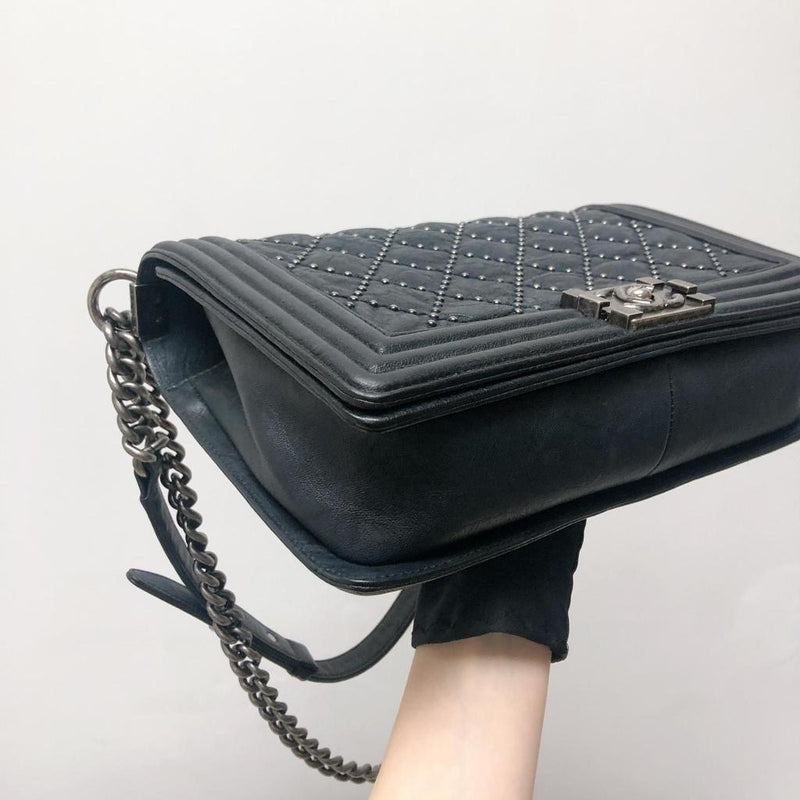 Chanel le boy old medium size black Lambskin and ruthenium