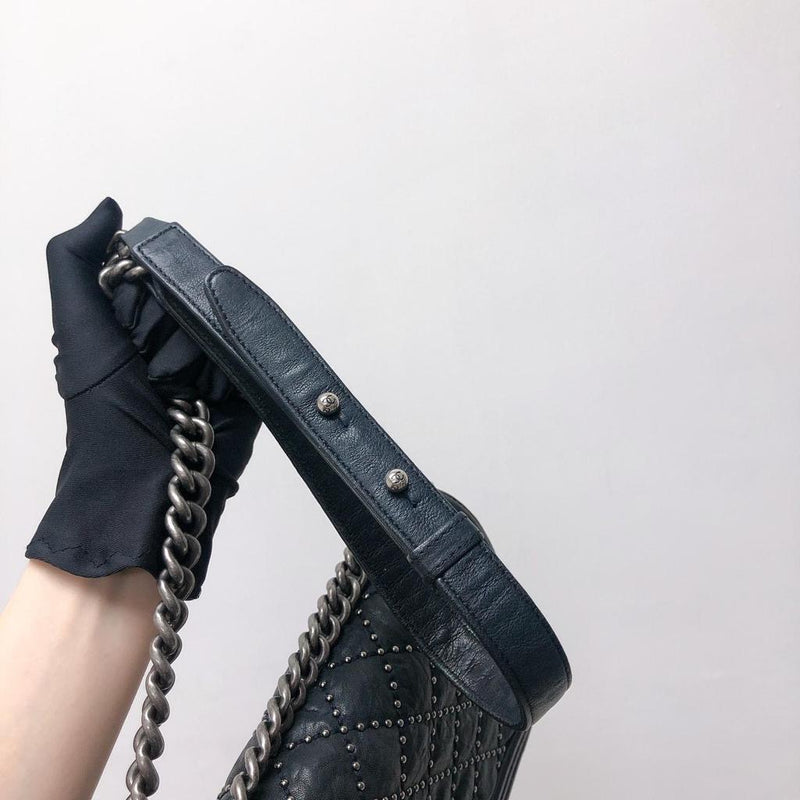 Le Boy Old Medium Crinkled Calfskin with Ruthenium Hardware Black