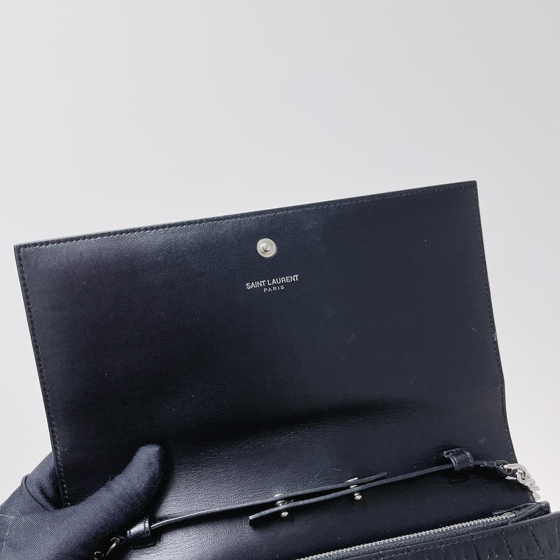 Ysl iconic woc outlet