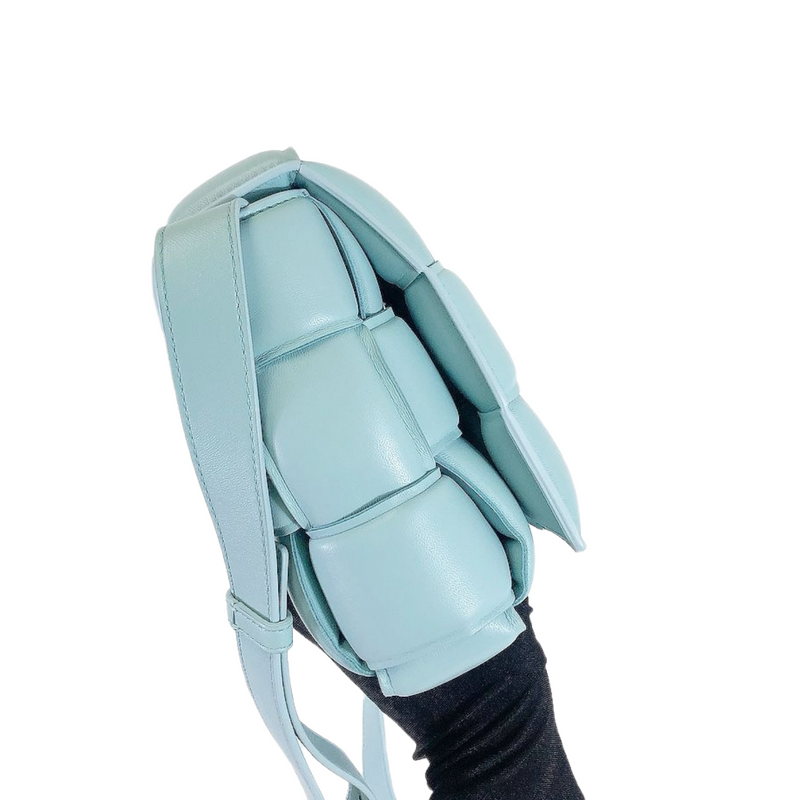 Padded Cassette Light Blue SHW