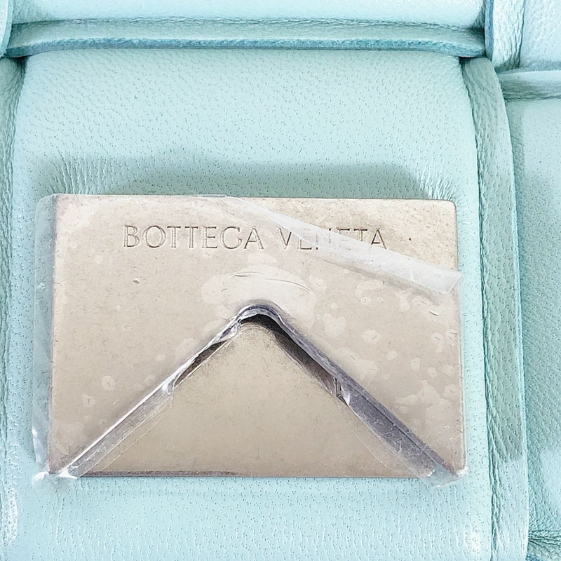 Padded Cassette Light Blue SHW