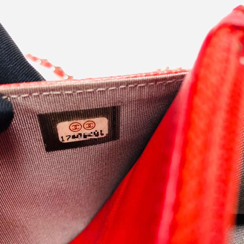 Timeless CC Wallet on Chain in Red Caviar