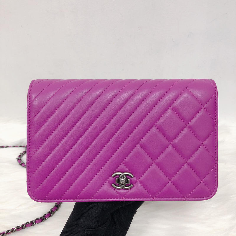 Wallet on Chain WOC in Purple with RHW