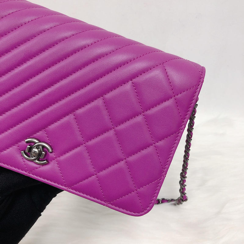 Wallet on Chain WOC in Purple with RHW