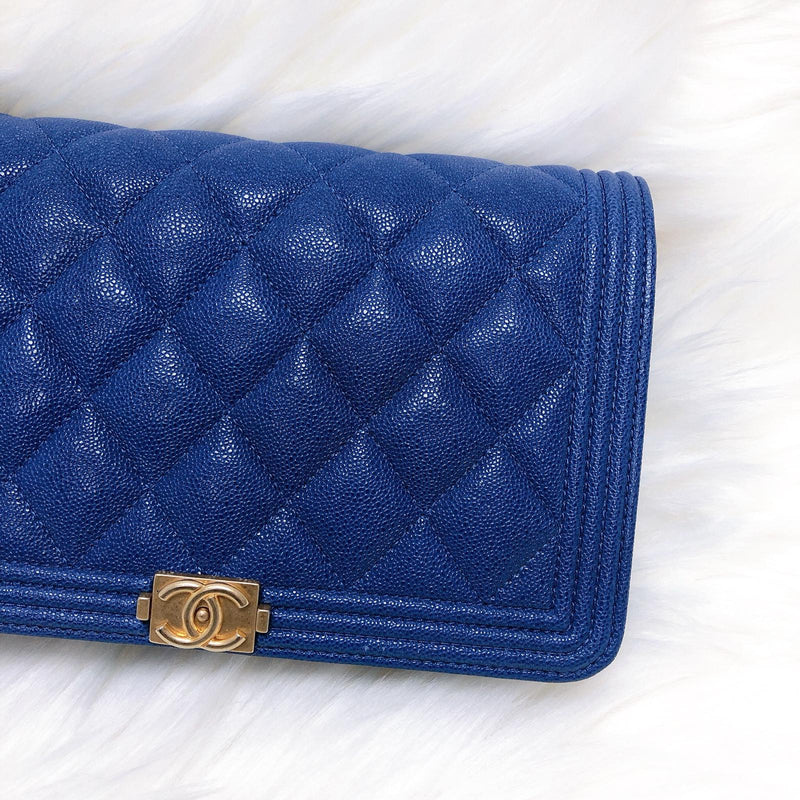 Le Boy Flap Caviar Quilted Wallet on Chain in Blue