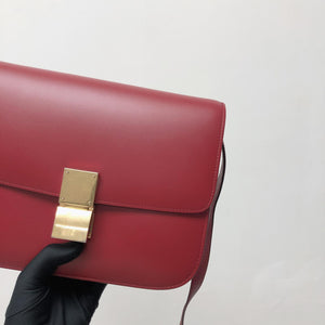 Box Calfskin Medium Classic Box Flap Red with GHW