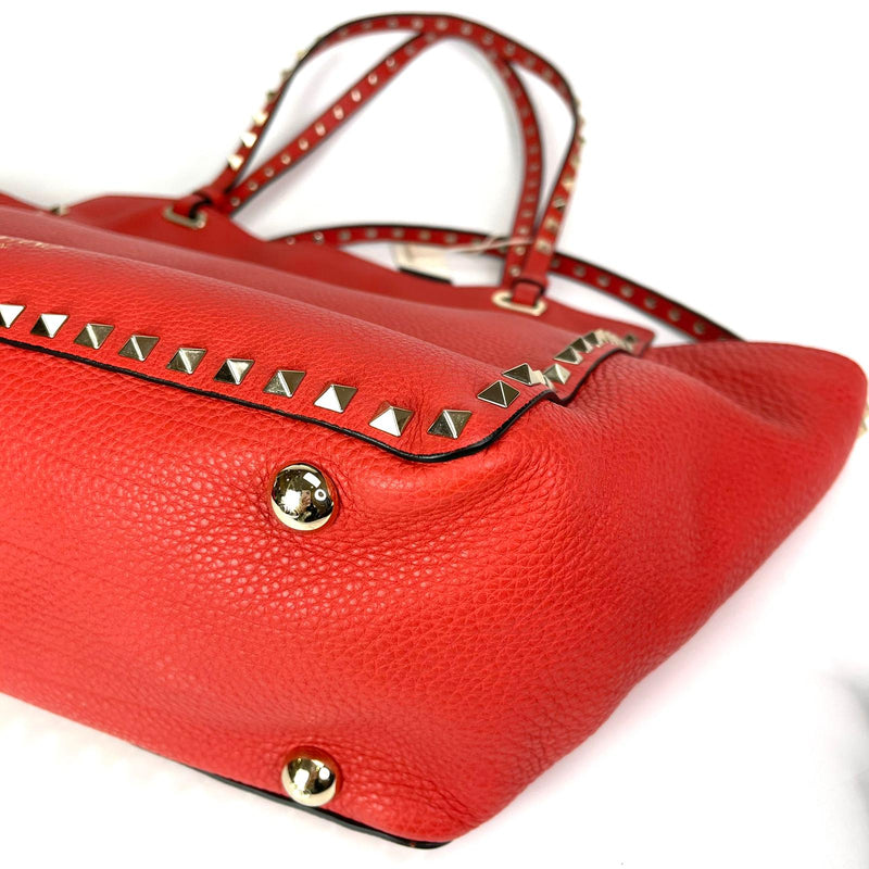 Rockstud Medium Leather Tote Red