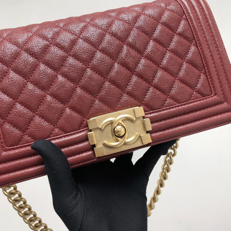 Quilted Caviar Old Medium Boy Bag Red