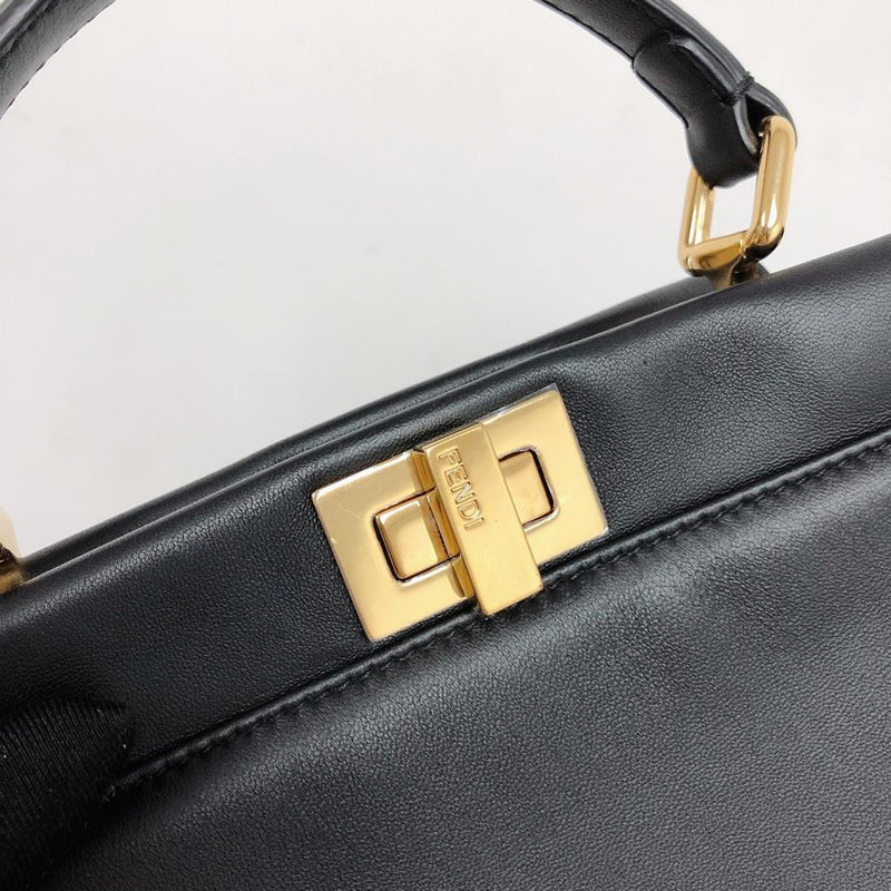 Peekaboo Bag Black