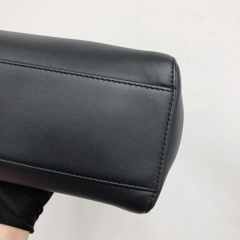 Peekaboo Bag Black