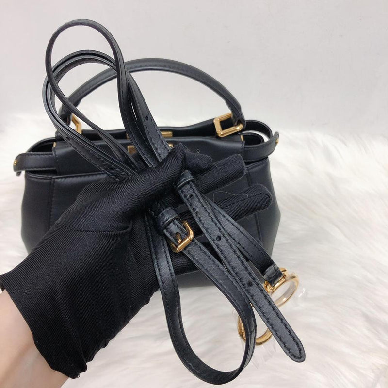 Peekaboo Bag Black