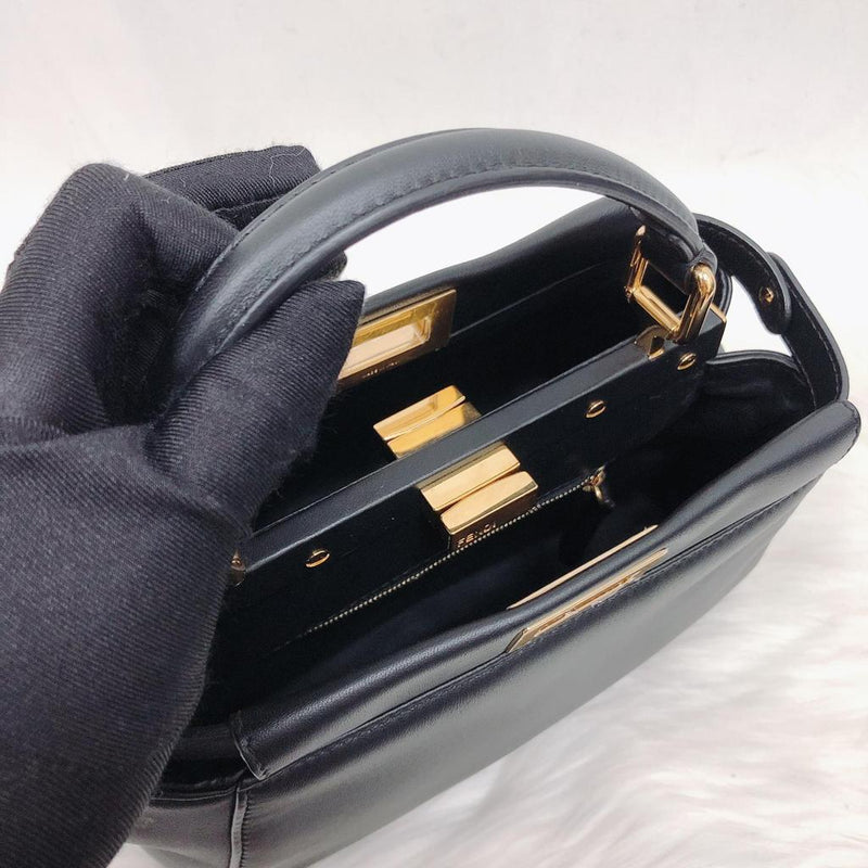 Peekaboo Bag Black