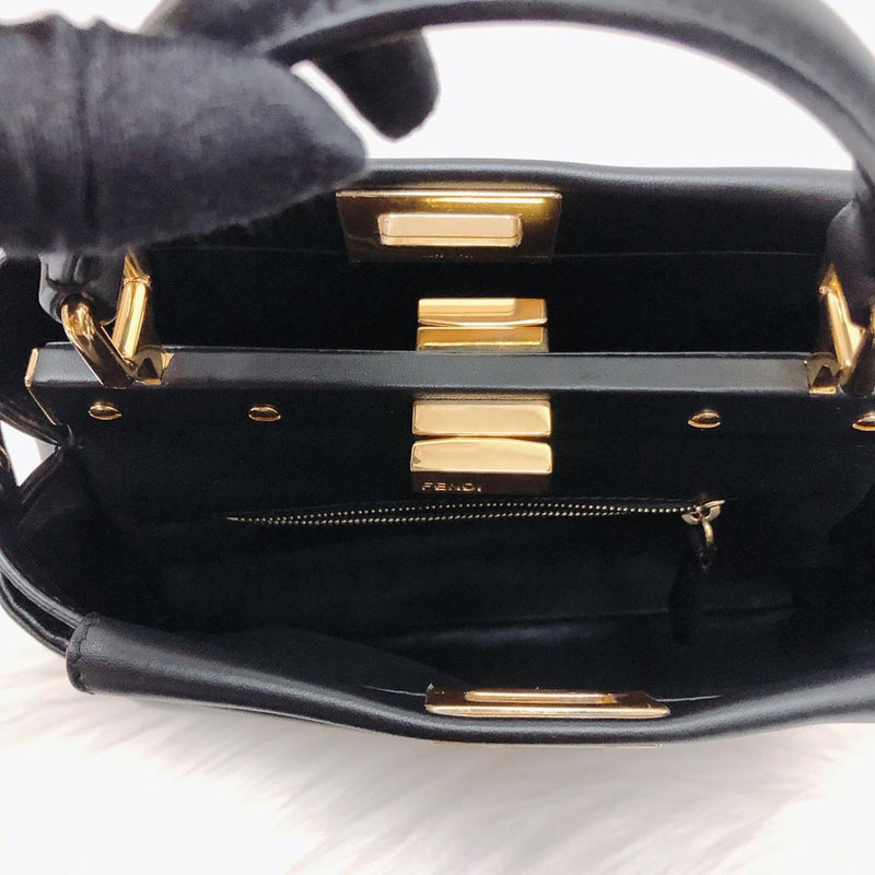 Peekaboo Bag Black