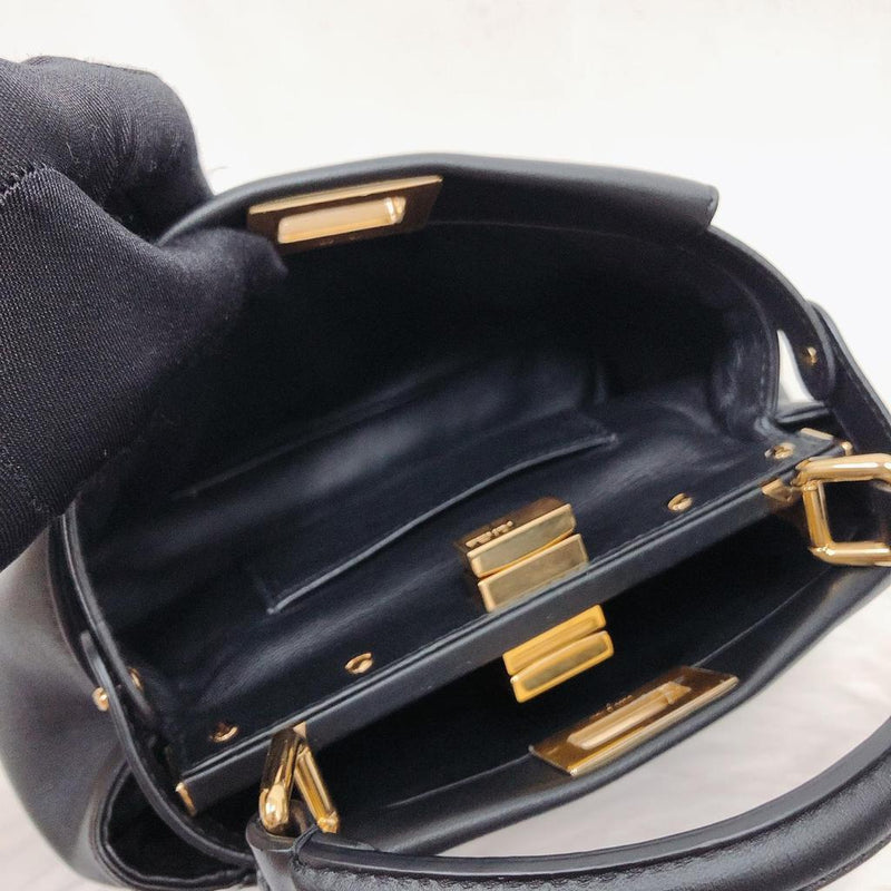 Peekaboo Bag Black