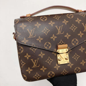 Pochette Metis Leather Monogram