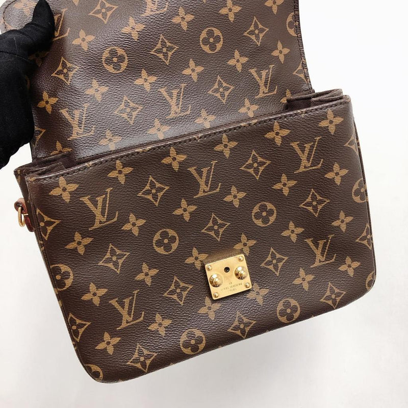 Pochette Metis Leather Monogram