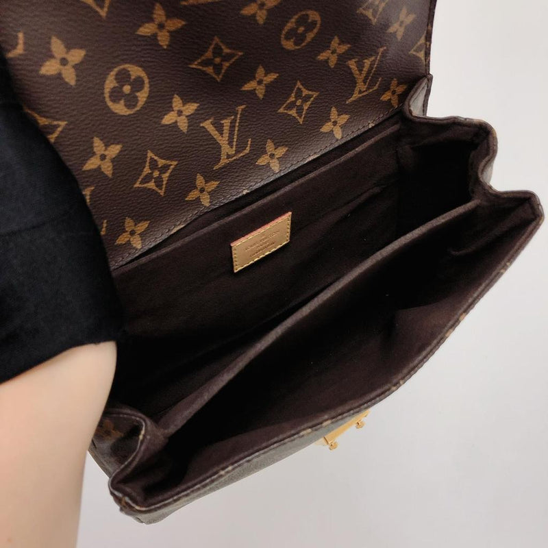 Pochette Metis Leather Monogram