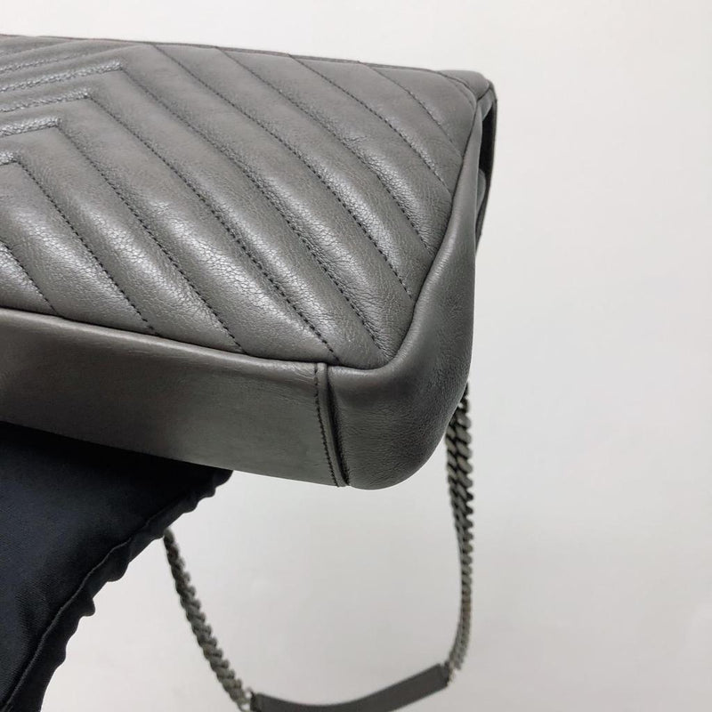 Medium Chevron College Leather Bag Grey