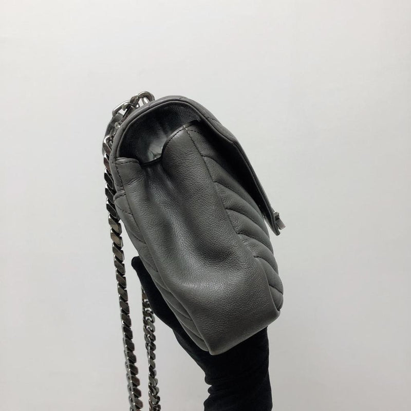 Medium Chevron College Leather Bag Grey