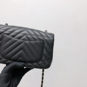 Mini Flap Bag Chevron Caviar Black