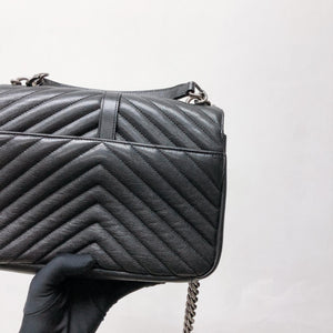Medium Chevron College Leather Bag Black