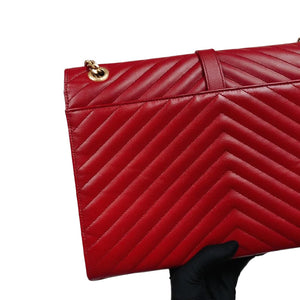 Envelope Large in Chevron Quilted Leather Red