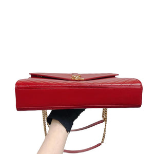 Envelope Large in Chevron Quilted Leather Red