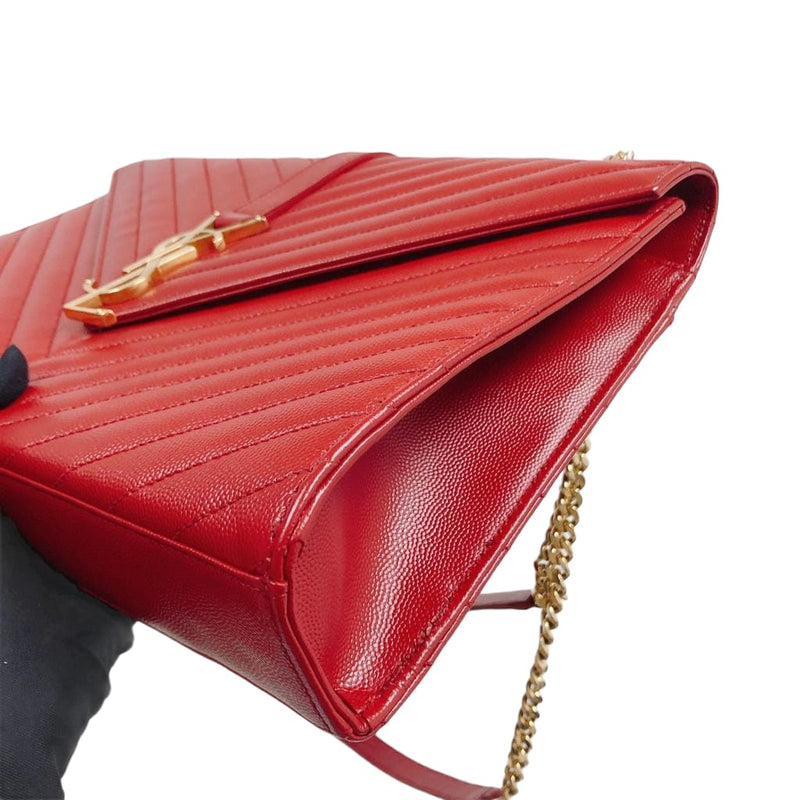 Envelope Large in Chevron Quilted Leather Red
