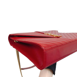 Envelope Large in Chevron Quilted Leather Red