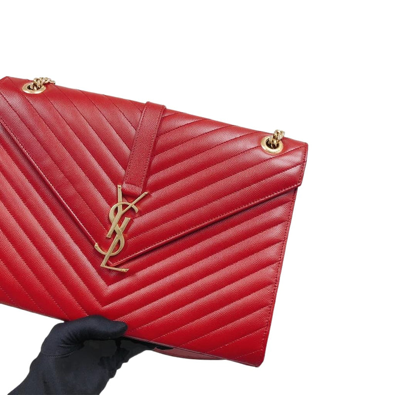 Envelope Large in Chevron Quilted Leather Red