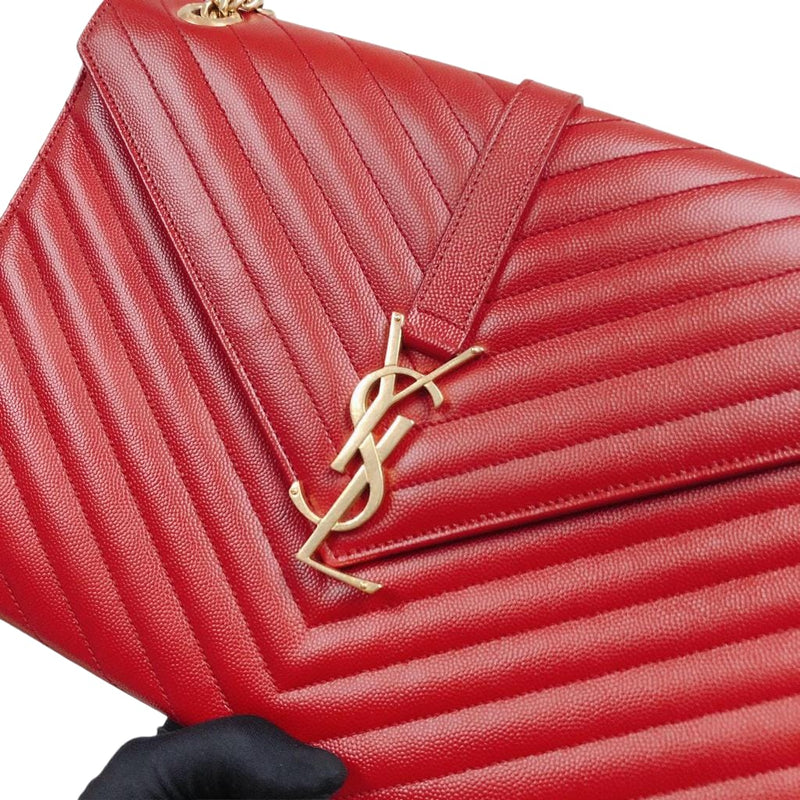 Envelope Large in Chevron Quilted Leather Red