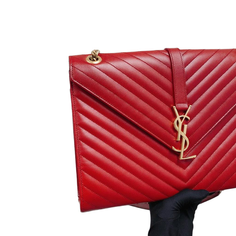 Envelope Large in Chevron Quilted Leather Red