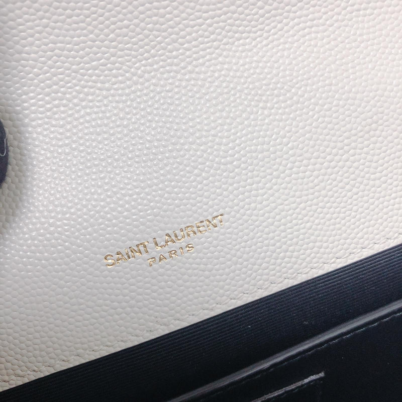 Medium Envelope White GHW