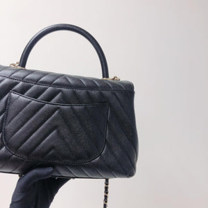Coco Handle Medium Chevron Flap Bag in Black with GHW