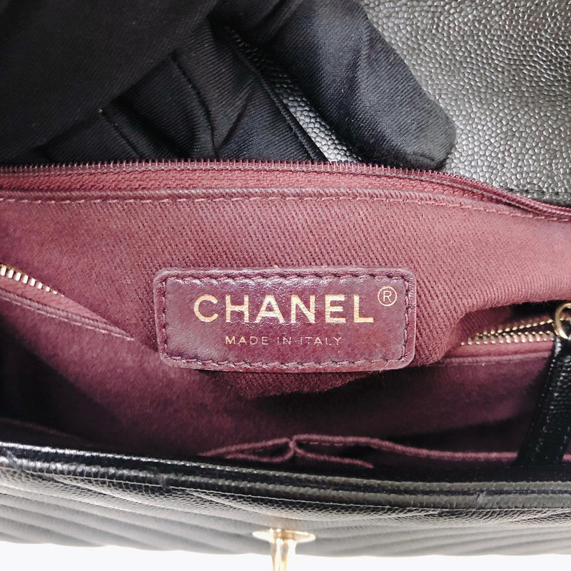 Coco Handle Medium Chevron Flap Bag in Black with GHW