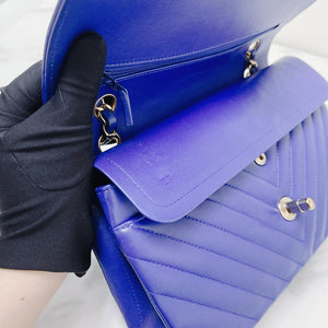 Classic Flap Medium Chevron Lambskin Blue LGHW