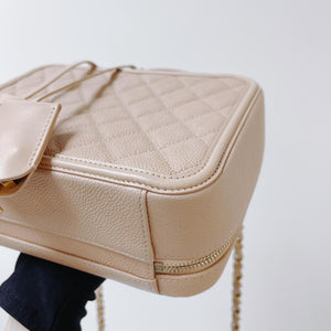 CC Medium Caviar Quilted Vanity Case Beige